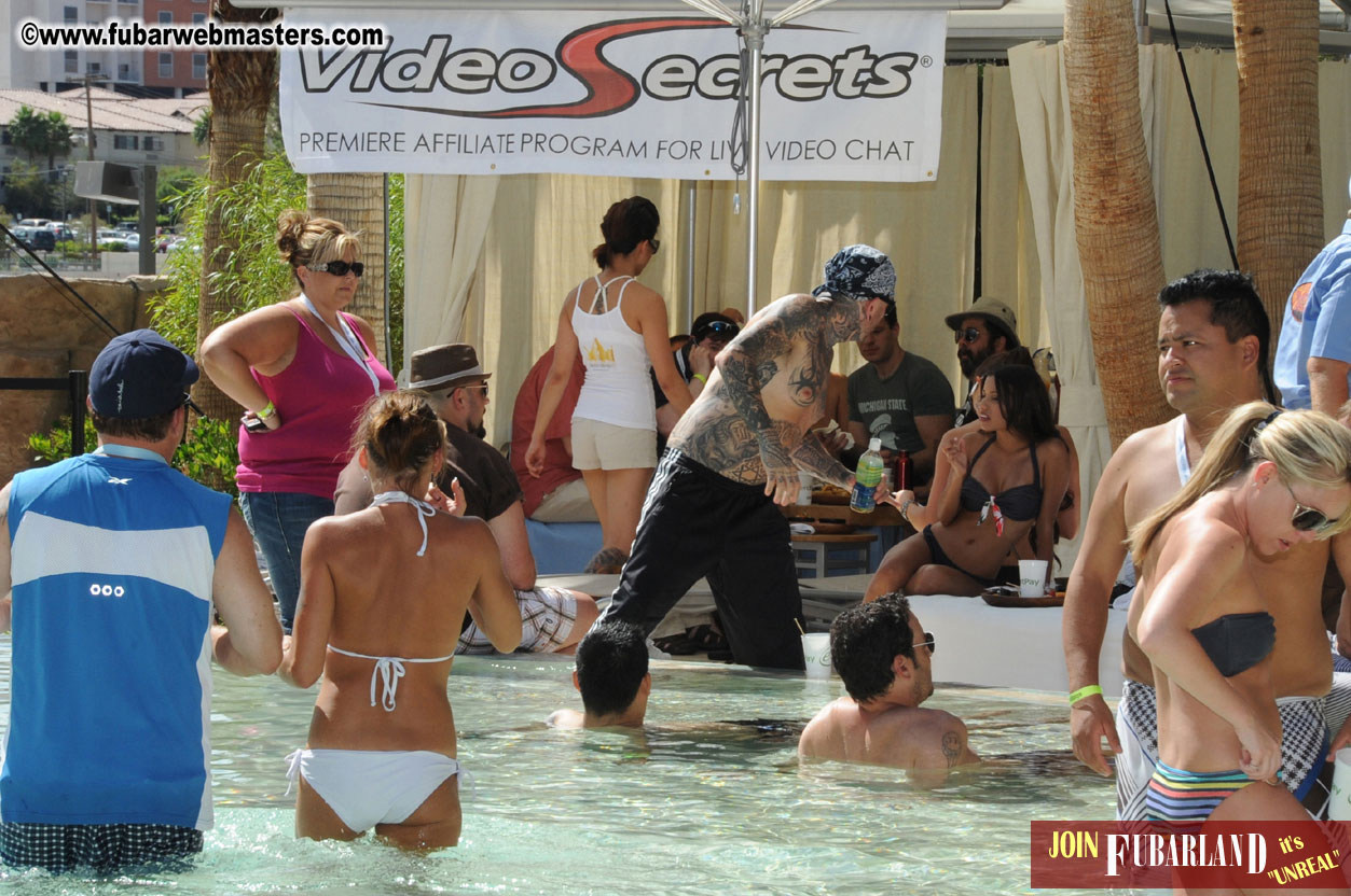 Cabana Exhibits & Networking Hub @ Dish Pool