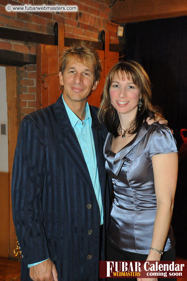 2Much.net Christmas Cocktails and Dinner