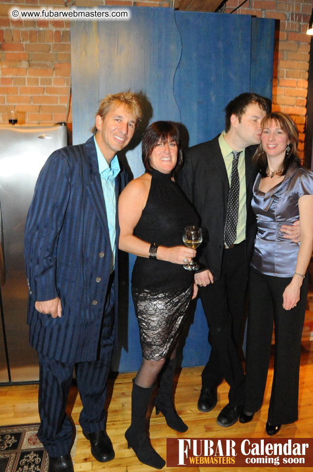 2Much.net Christmas Cocktails and Dinner