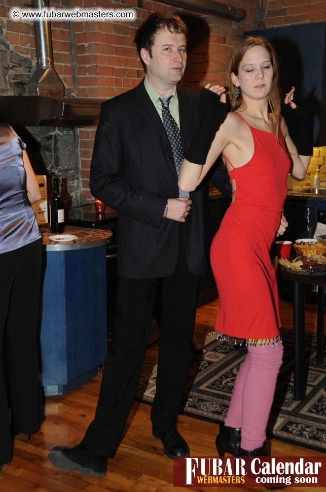 2Much.net Christmas Cocktails and Dinner