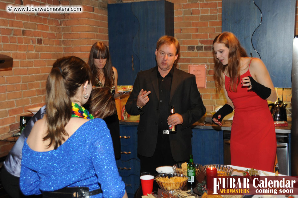 2Much.net Christmas Cocktails and Dinner