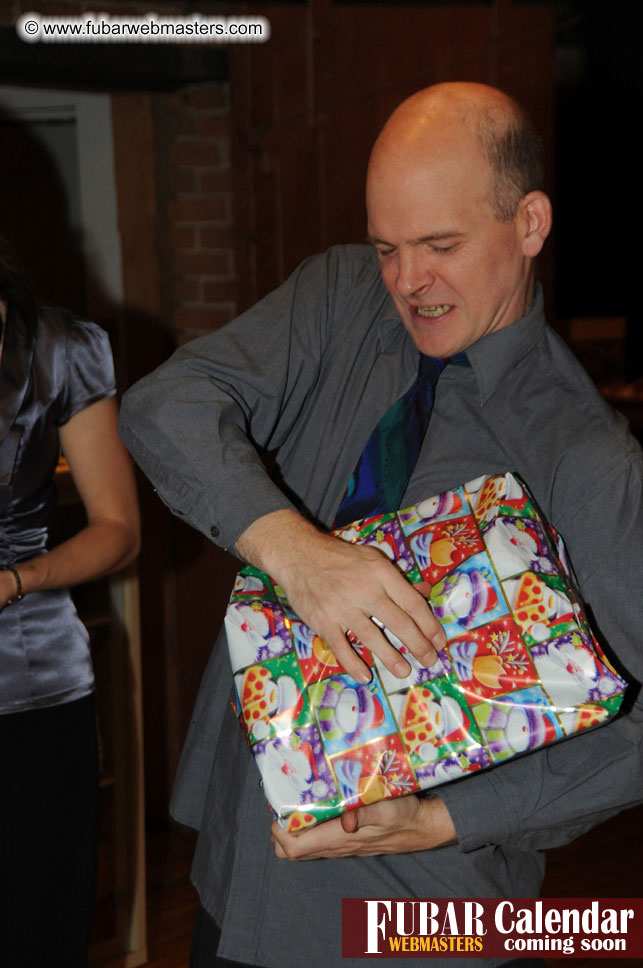 2Much.net Christmas Cocktails and Dinner