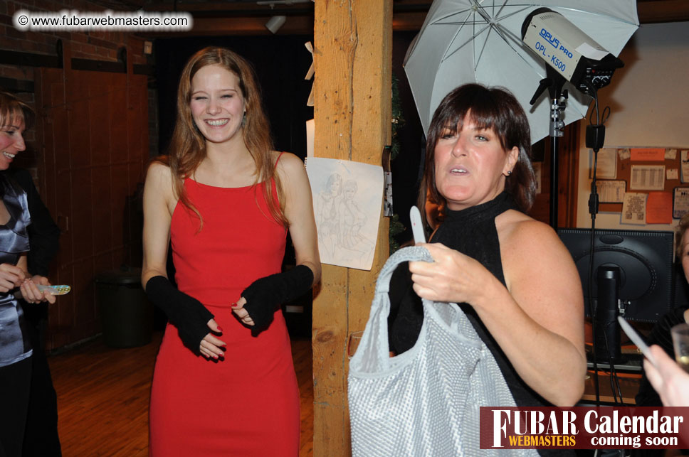 2Much.net Christmas Cocktails and Dinner