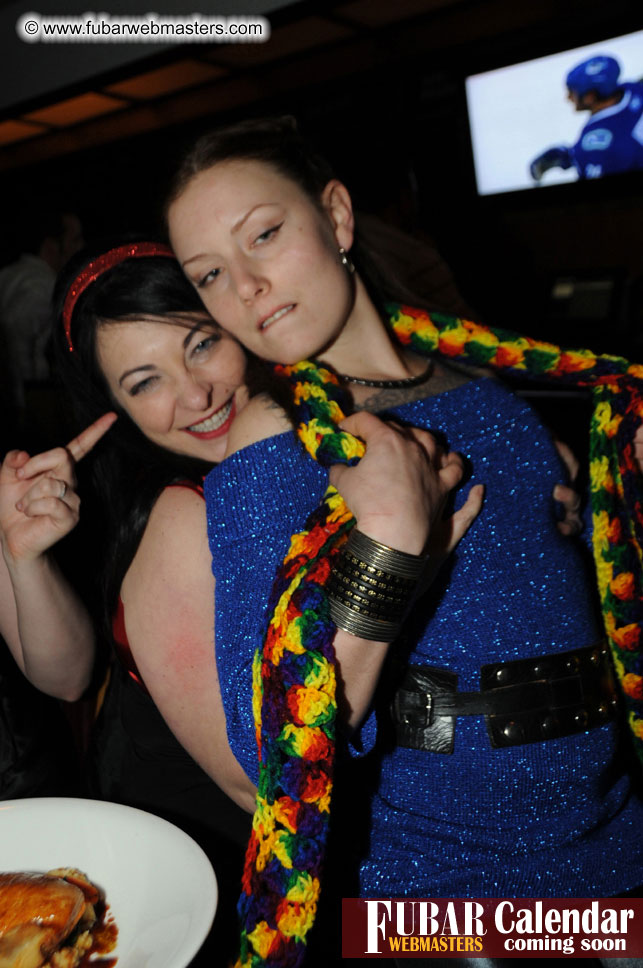 2Much.net Christmas Cocktails and Dinner