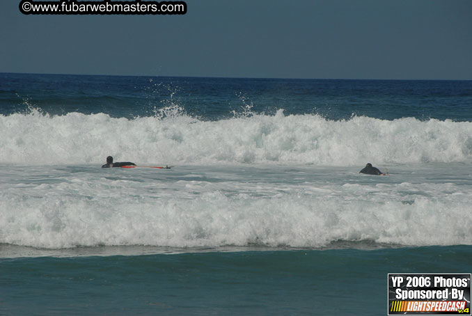 Ycaza & Mike Hawk Surfing