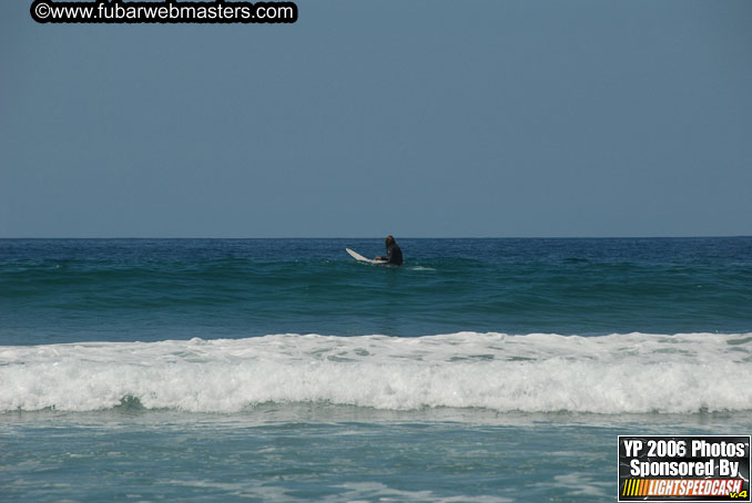 Ycaza & Mike Hawk Surfing