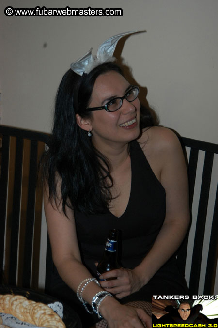 2Much.net After Party 2003