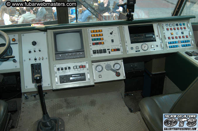 Naked 2 U Riot Mobile 2004