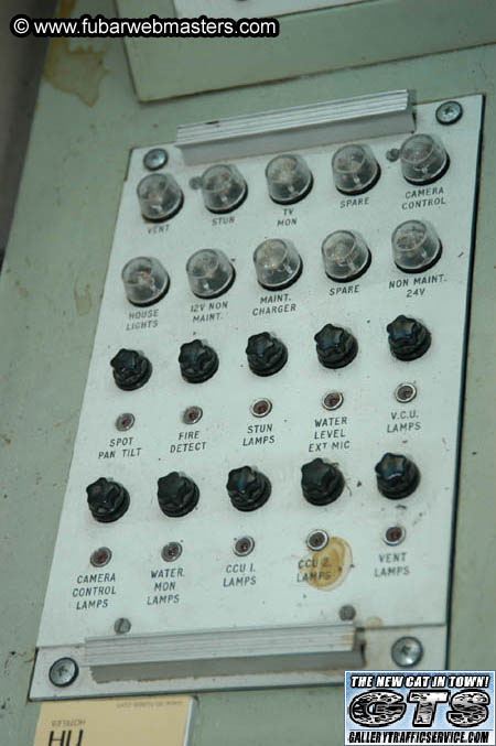 Naked 2 U Riot Mobile 2004