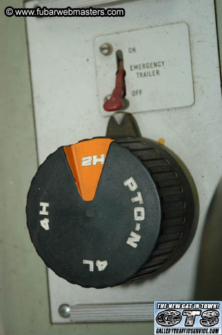 Naked 2 U Riot Mobile 2004