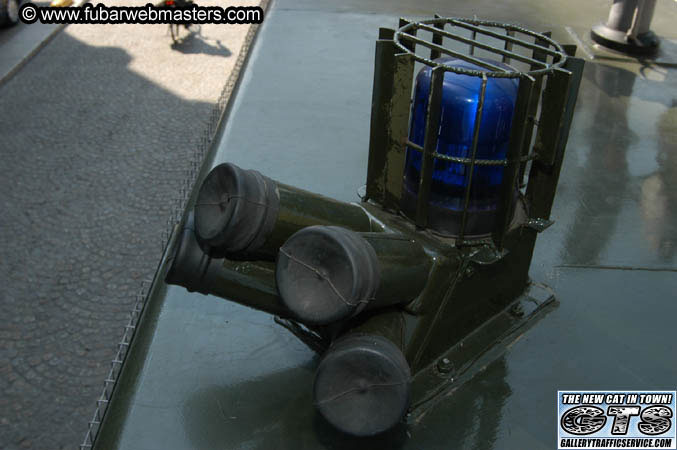 Naked 2 U Riot Mobile 2004