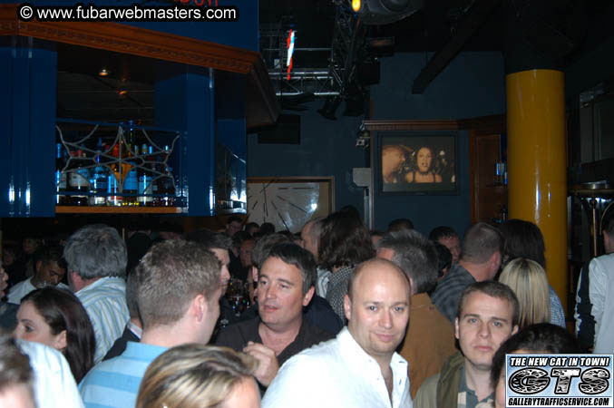 Drinks at the EuroPub 2004