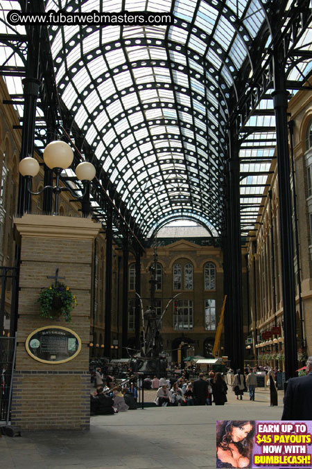 Around London and the Party set-up @ Tantra 2005