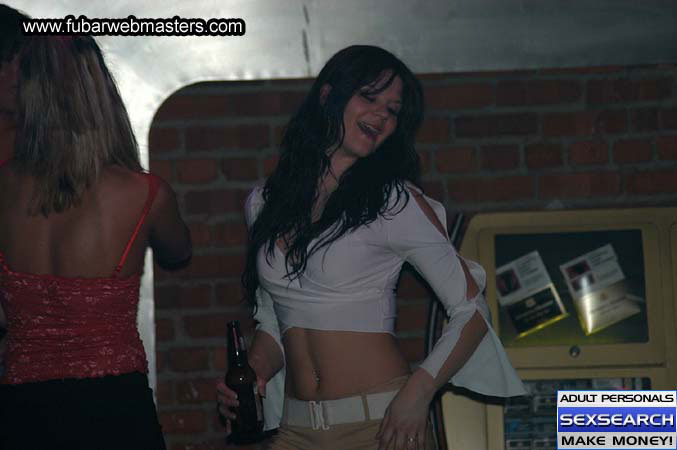 WarmUp Party at Club Living 2005