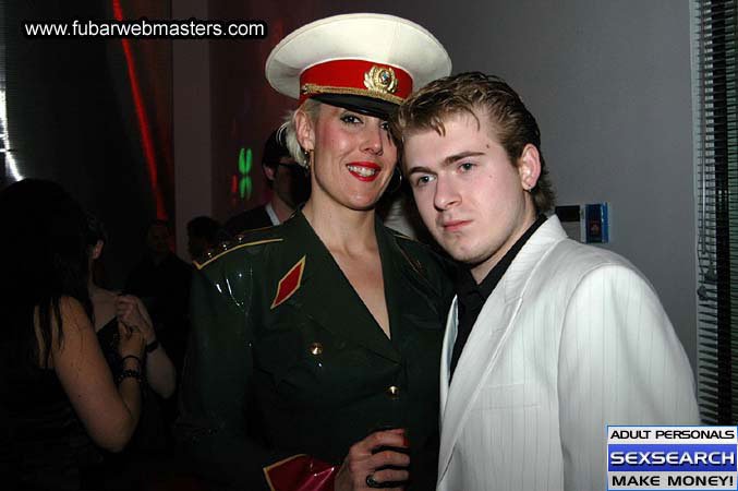 2much.net Winner's Celebration Round-out Party 2005