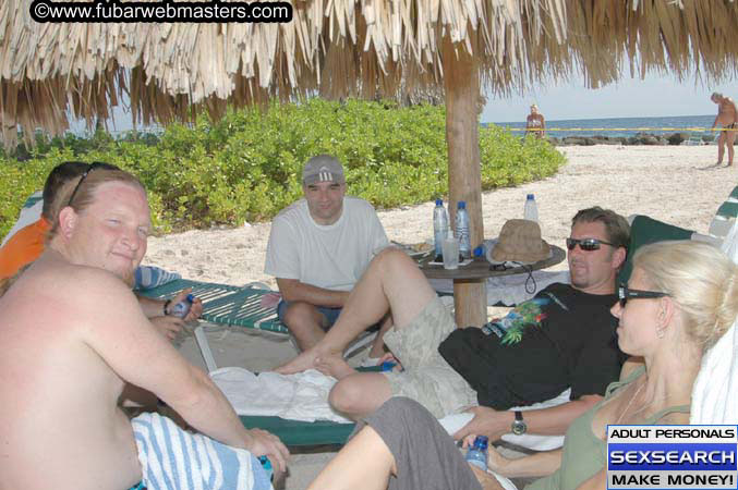 Jupiter Hosting and SpaCash Beach Party 2005