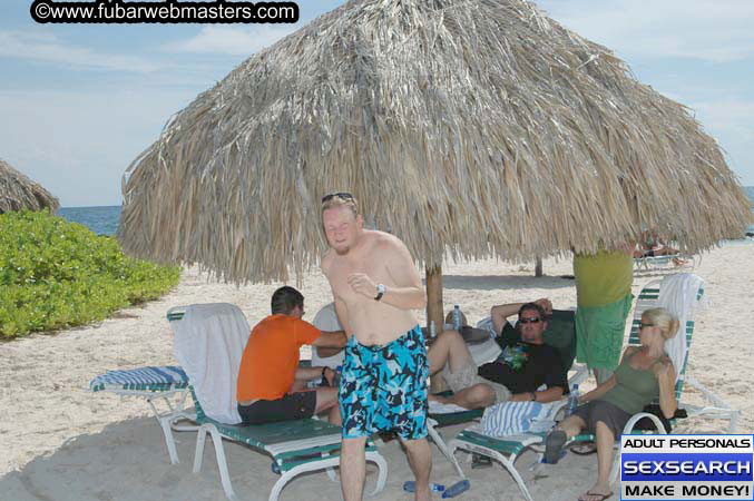 Jupiter Hosting and SpaCash Beach Party 2005