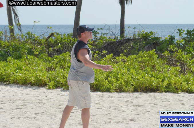 Jupiter Hosting and SpaCash Beach Party 2005