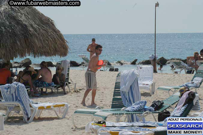 Jupiter Hosting and SpaCash Beach Party 2005