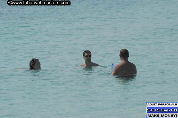 Jupiter Hosting and SpaCash Beach Party 2005