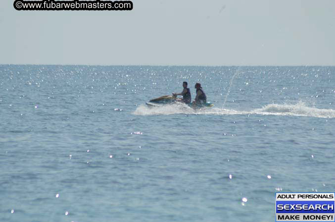 Jupiter Hosting and SpaCash Beach Party 2005