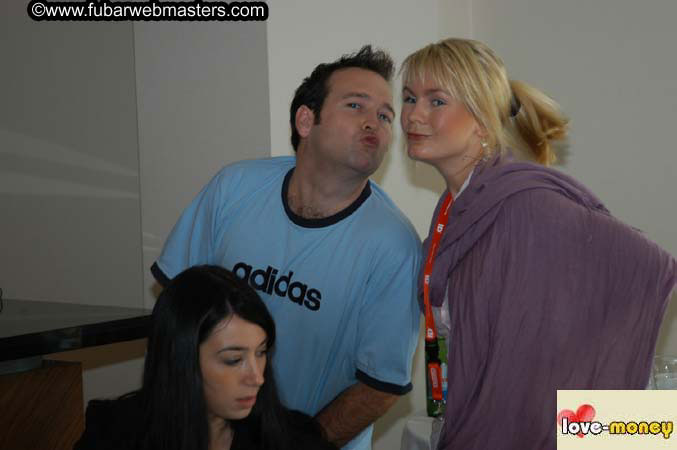 Sunday, November 7, 2004 2004