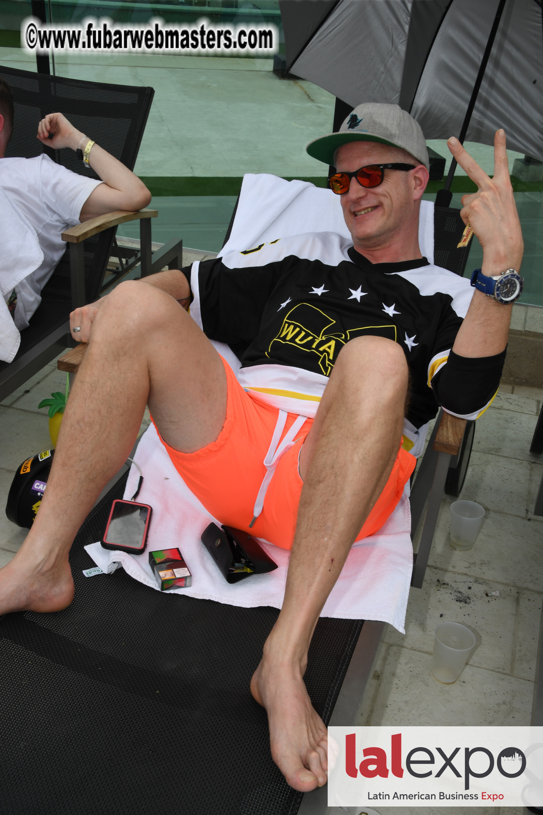 Mojo Host Afternoon Soiree