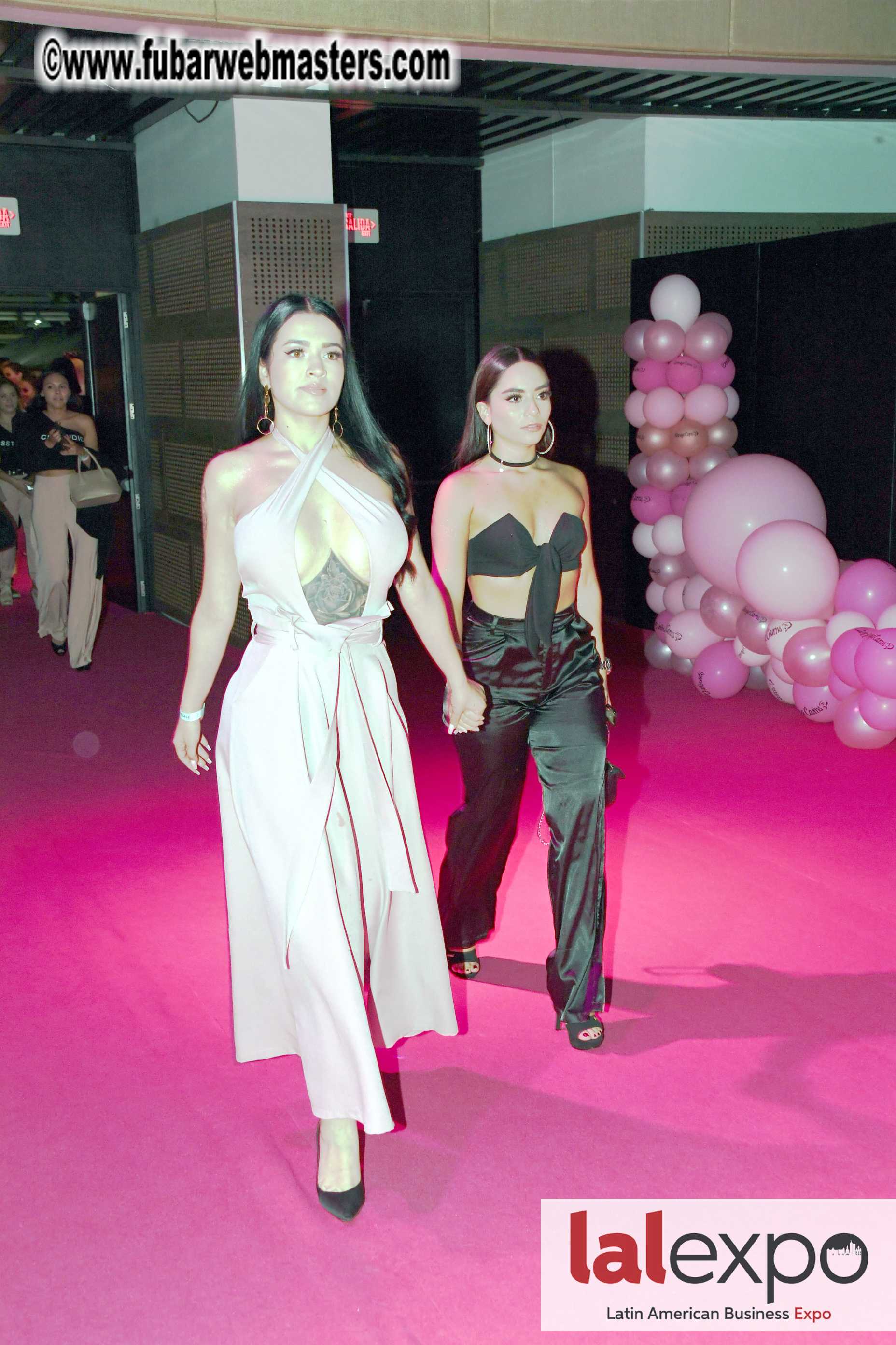 Bongacams Pink Paradise Party