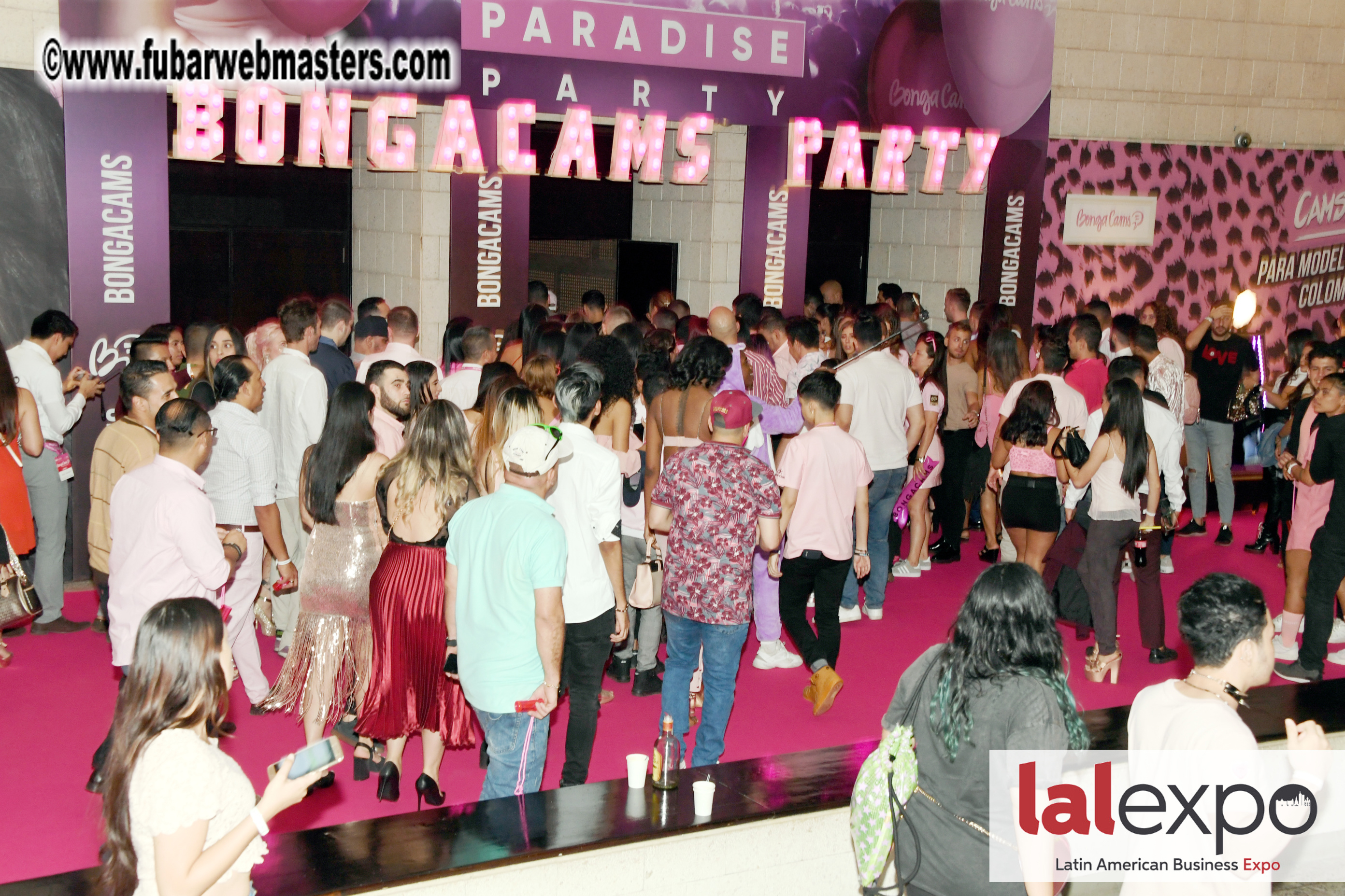 Bongacams Pink Paradise Party
