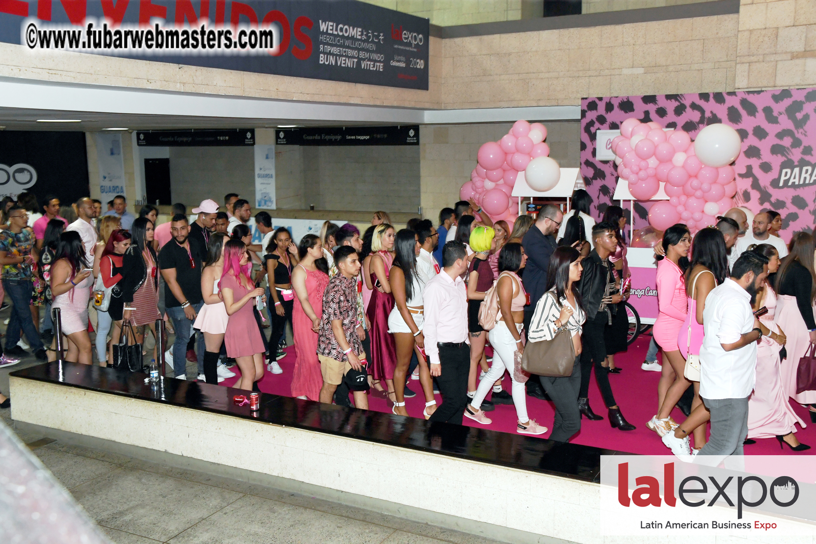 Bongacams Pink Paradise Party