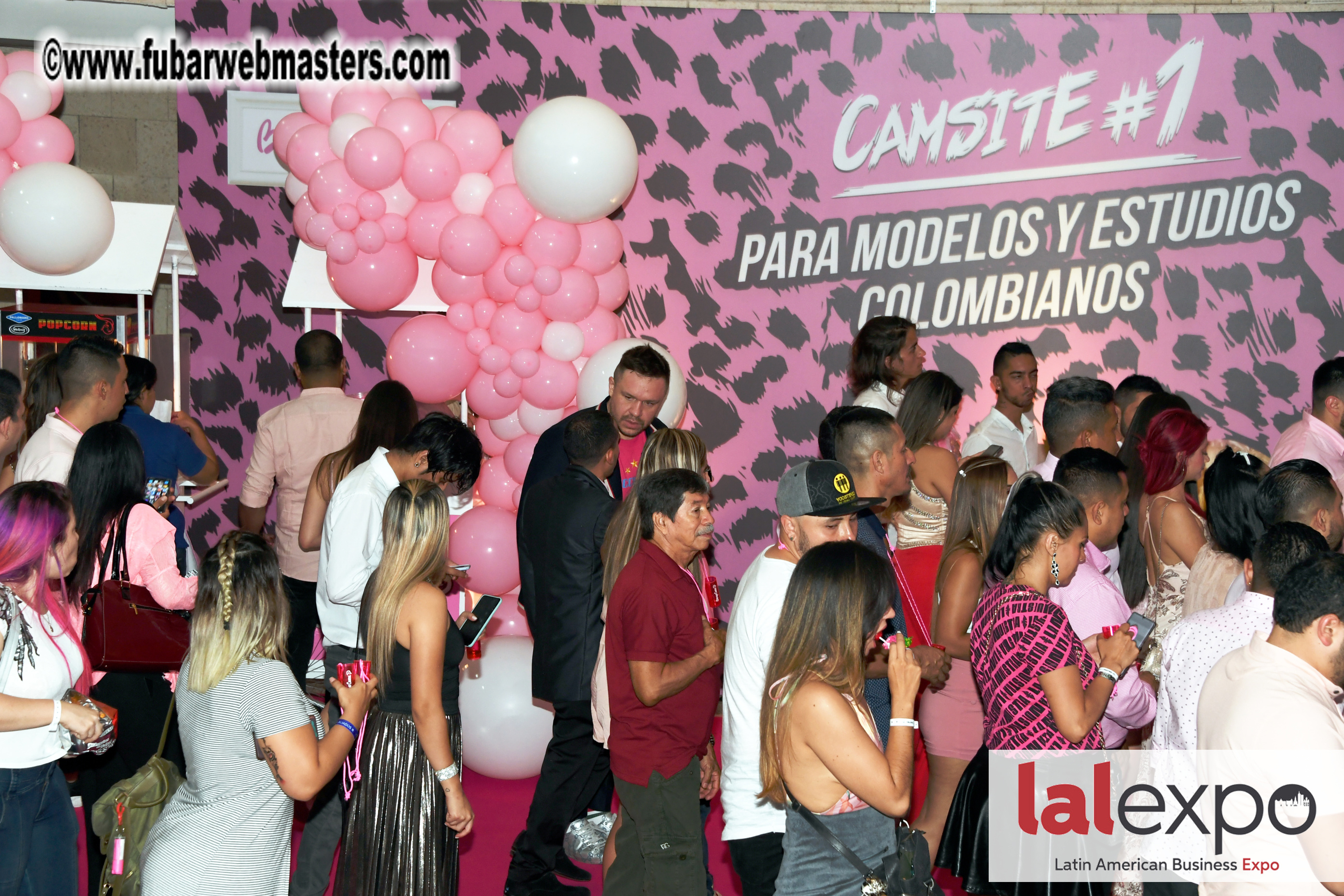 Bongacams Pink Paradise Party