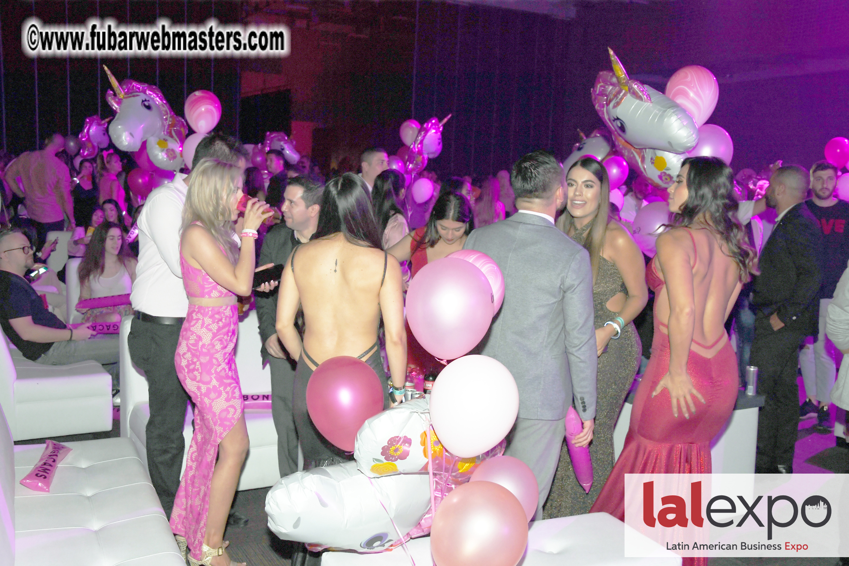Bongacams Pink Paradise Party