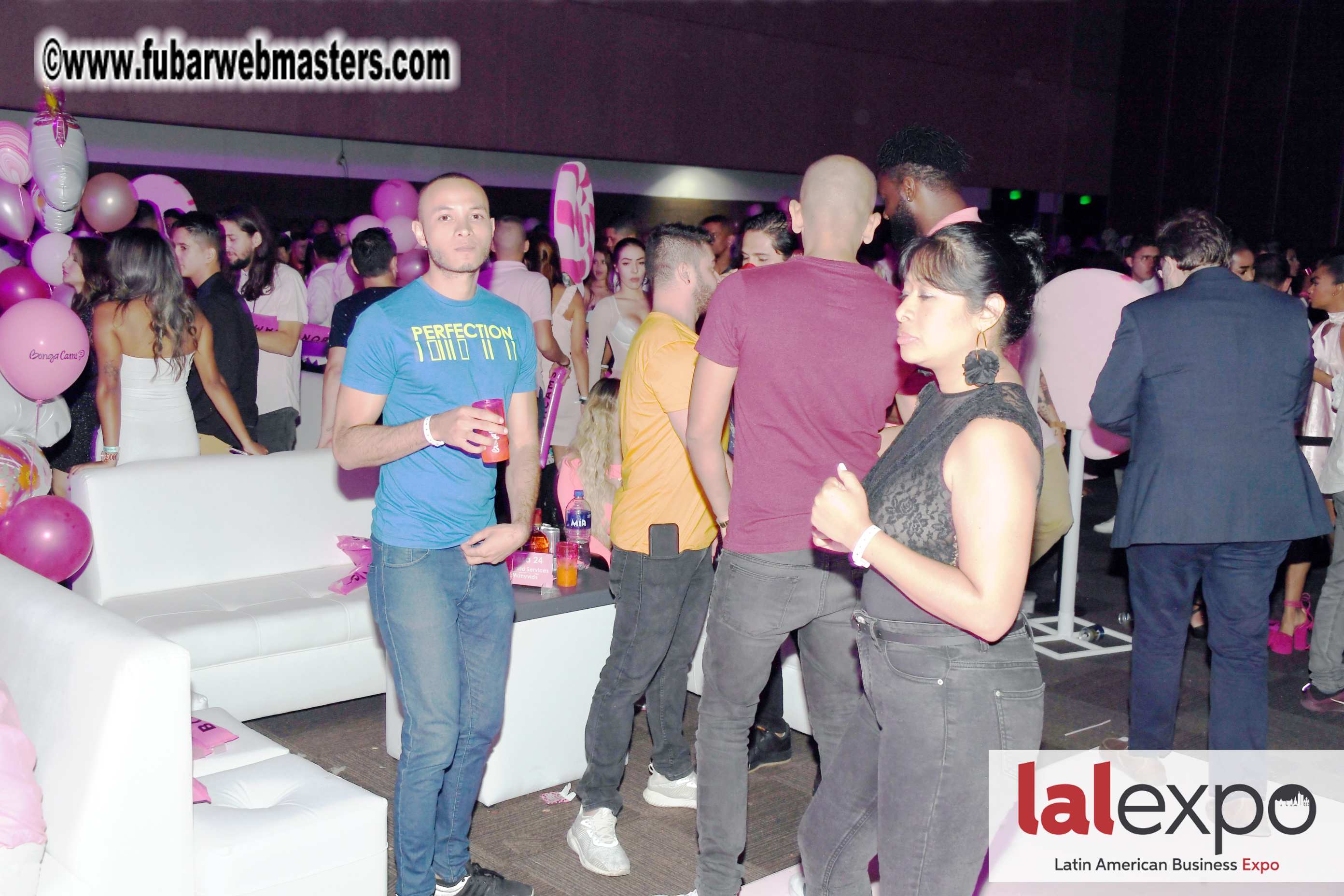 Bongacams Pink Paradise Party