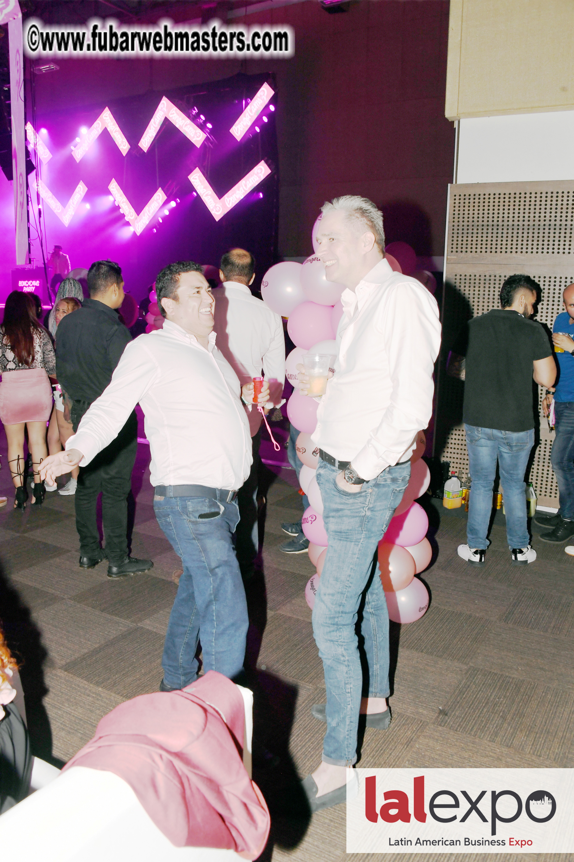 Bongacams Pink Paradise Party