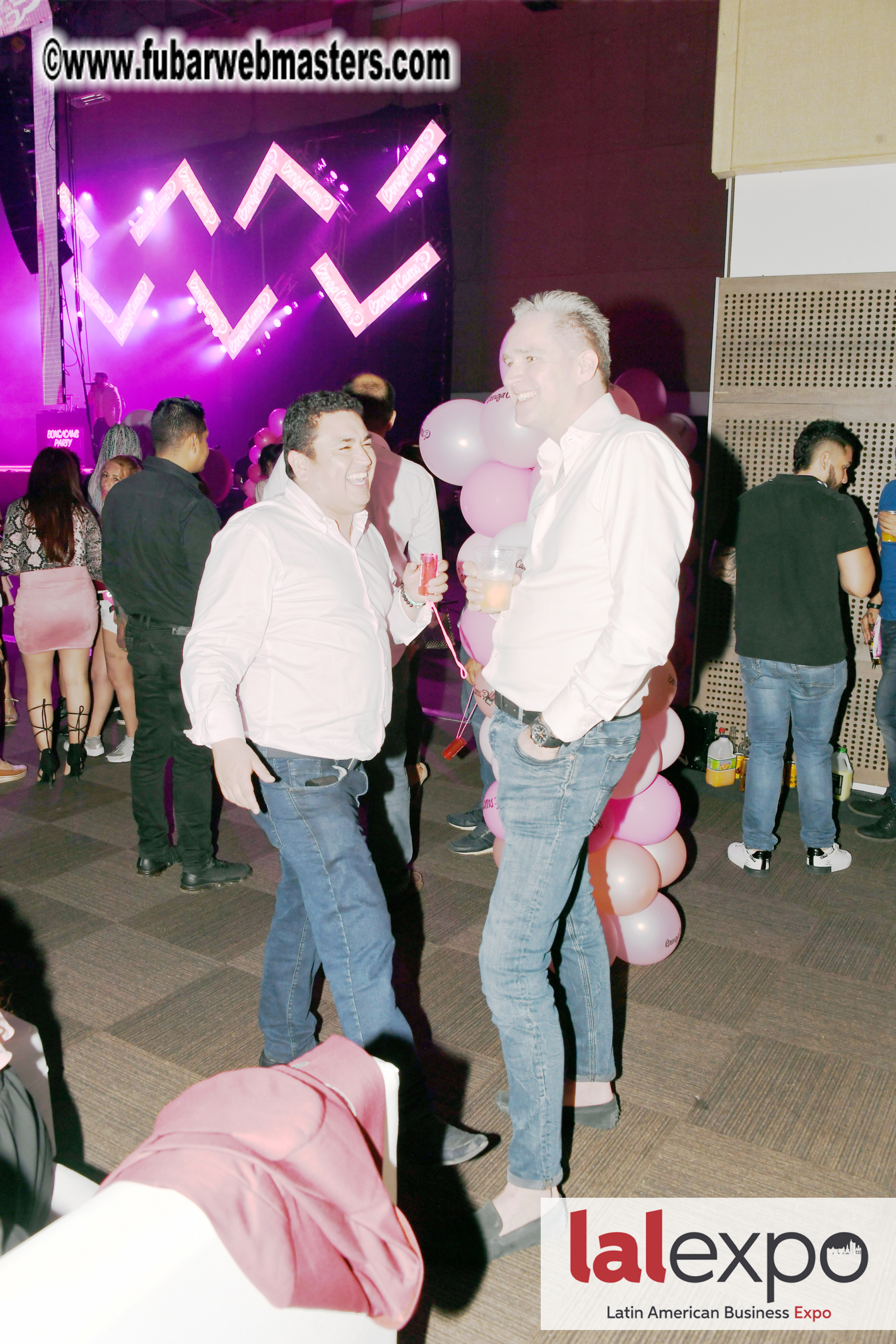 Bongacams Pink Paradise Party