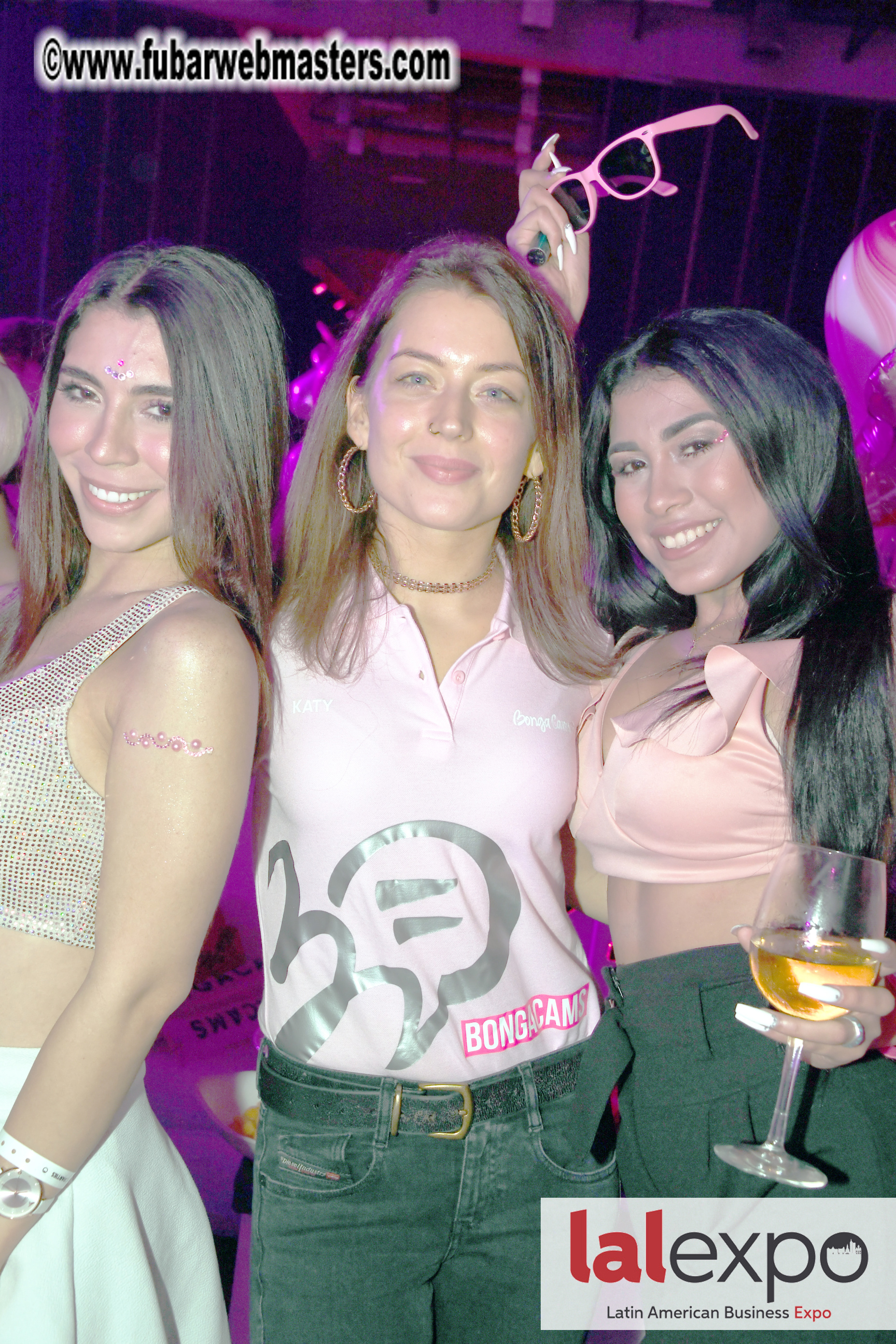 Bongacams Pink Paradise Party