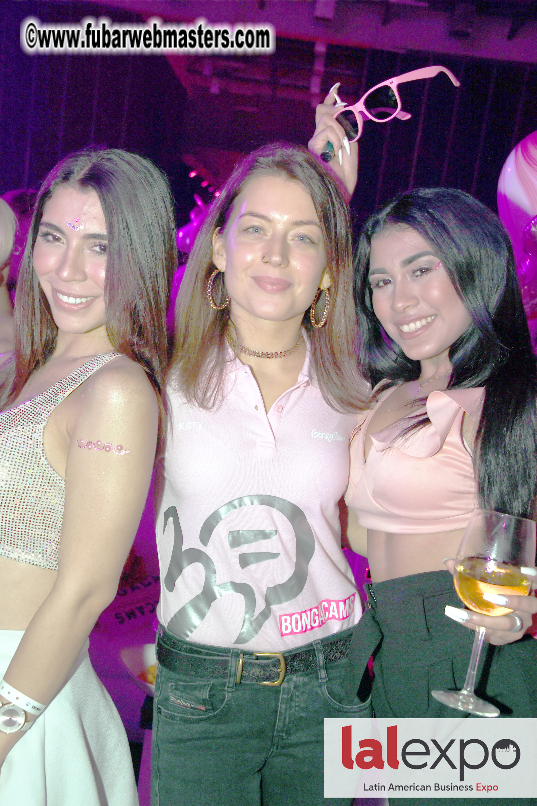 Bongacams Pink Paradise Party