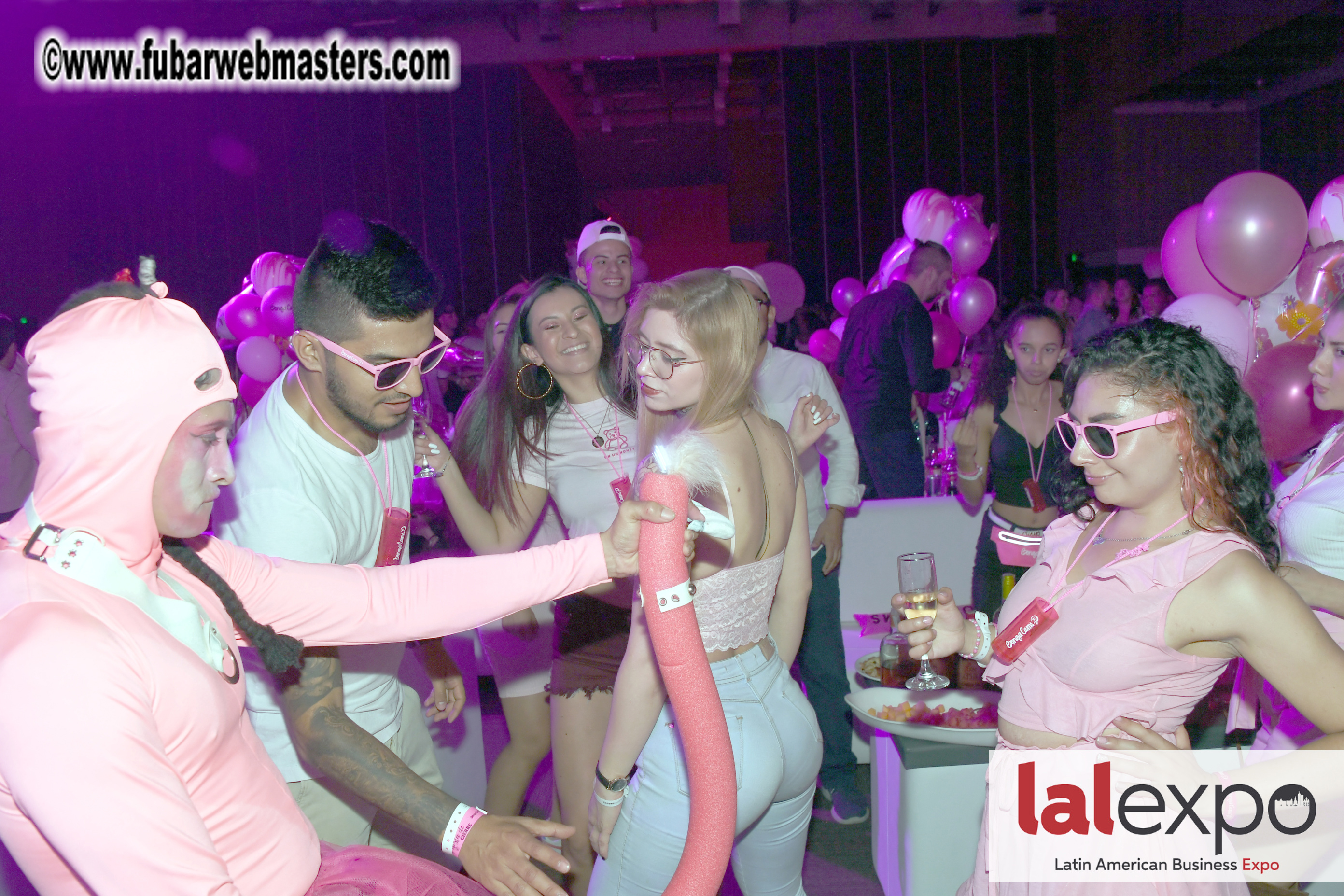 Bongacams Pink Paradise Party