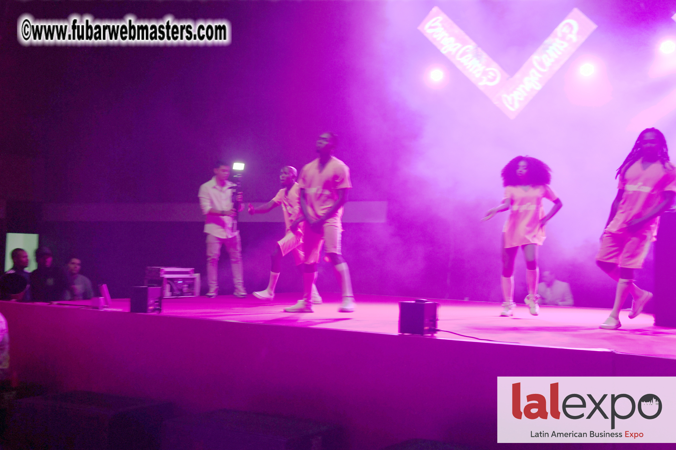 Bongacams Pink Paradise Party