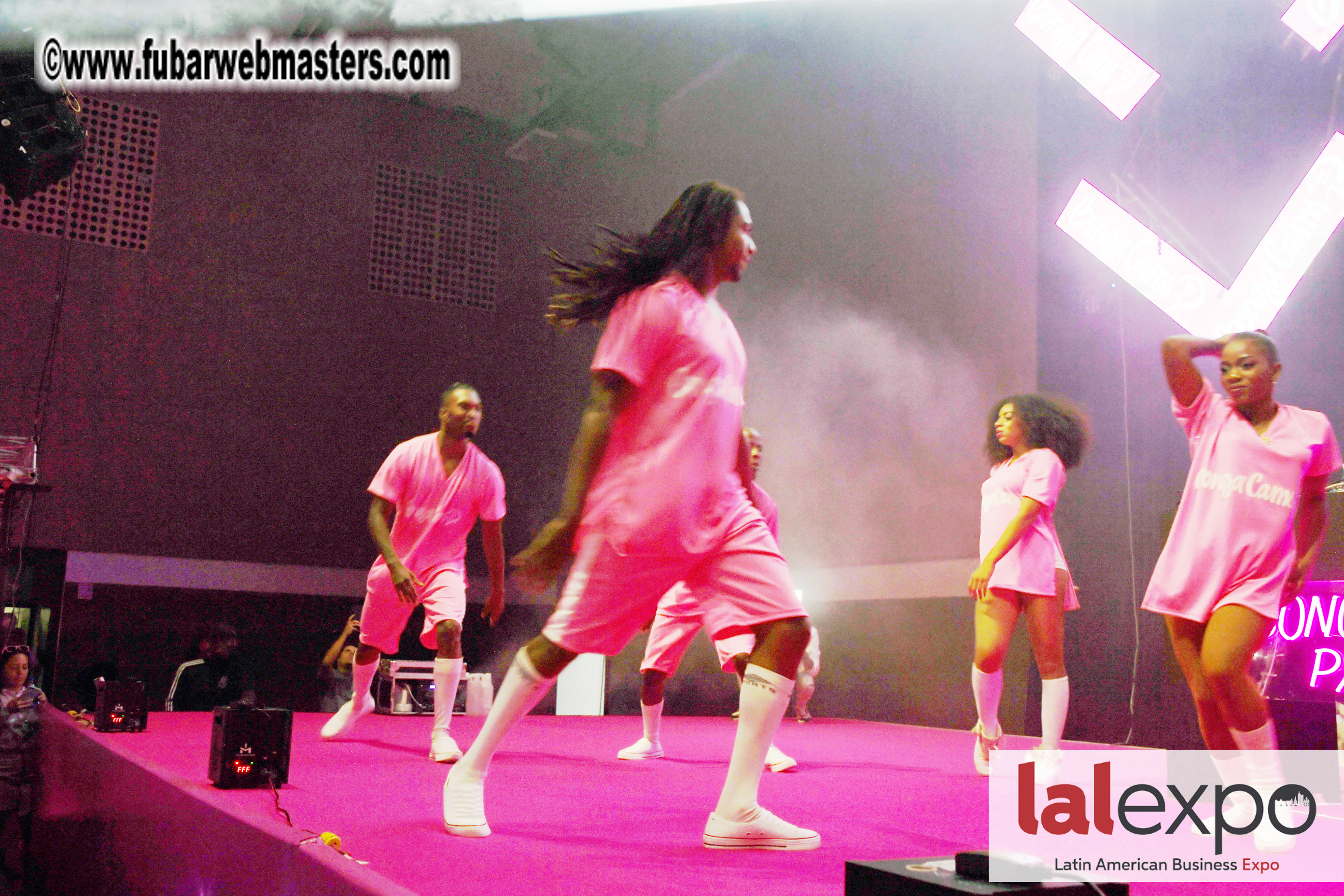 Bongacams Pink Paradise Party