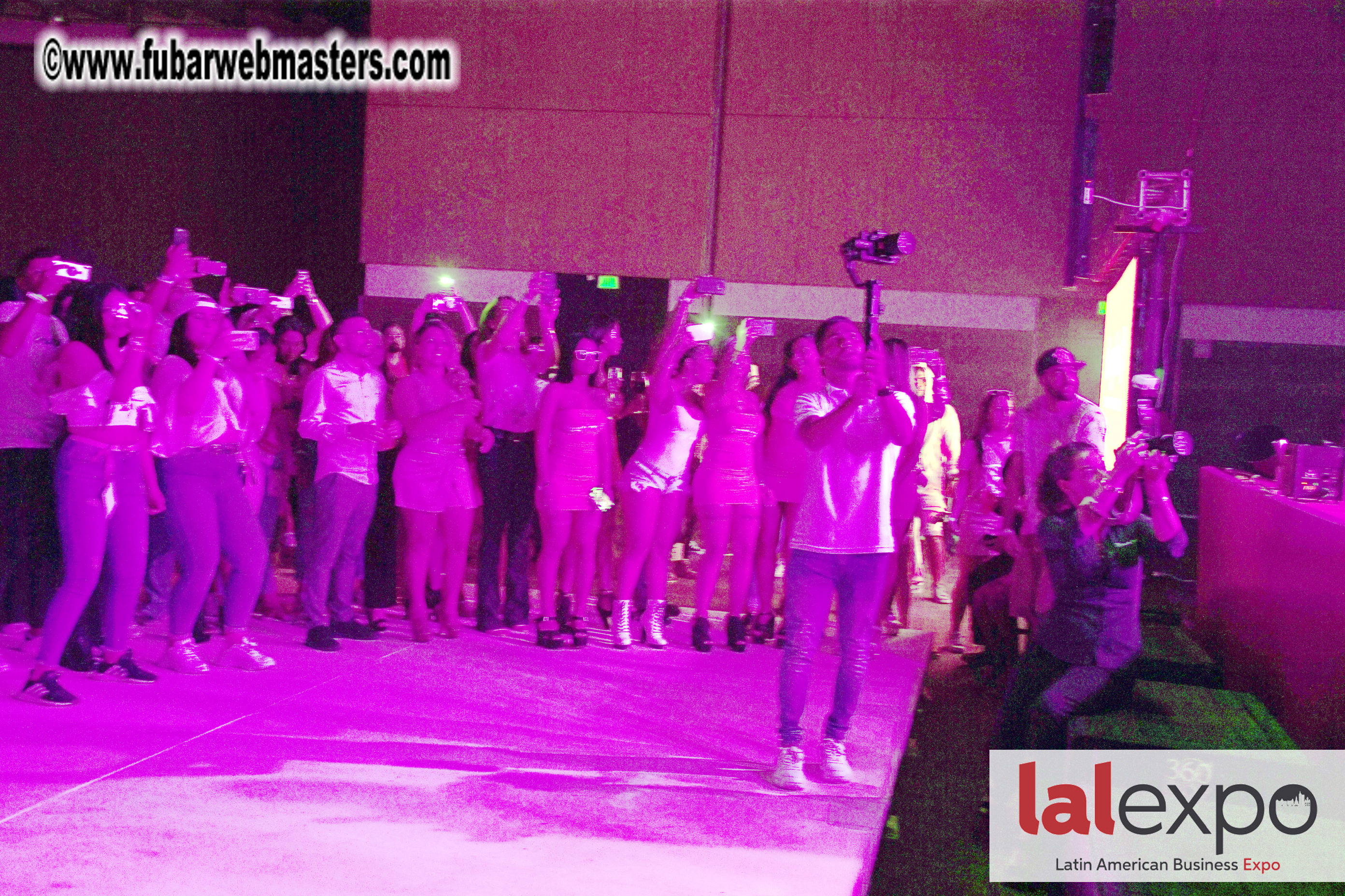 Bongacams Pink Paradise Party