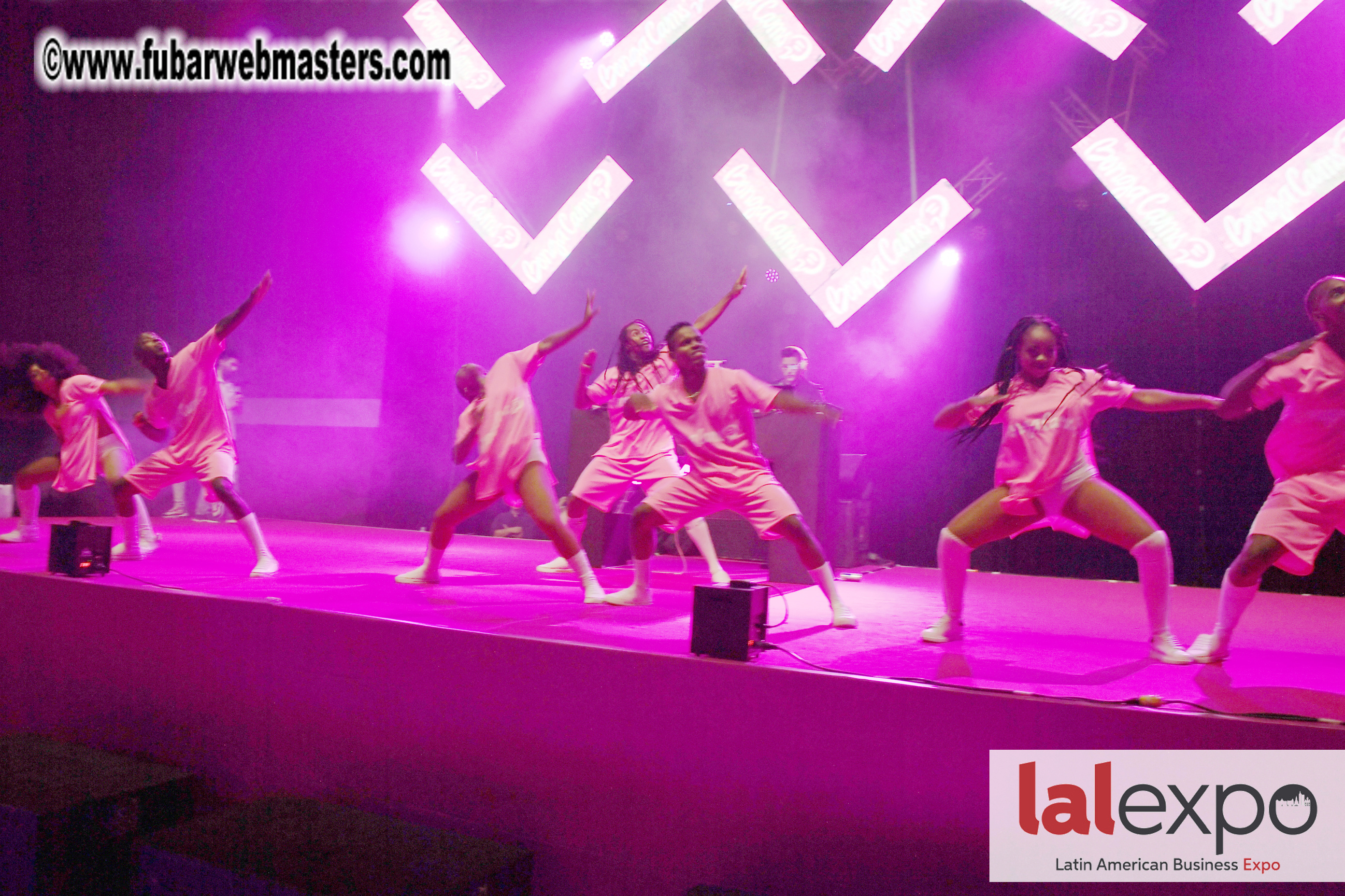 Bongacams Pink Paradise Party