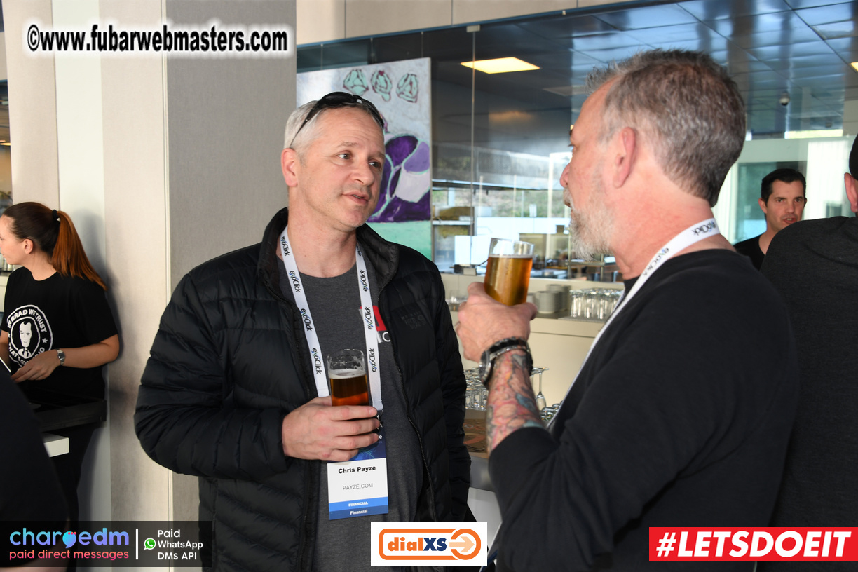 Pre-show MoJoHost Happy Hour