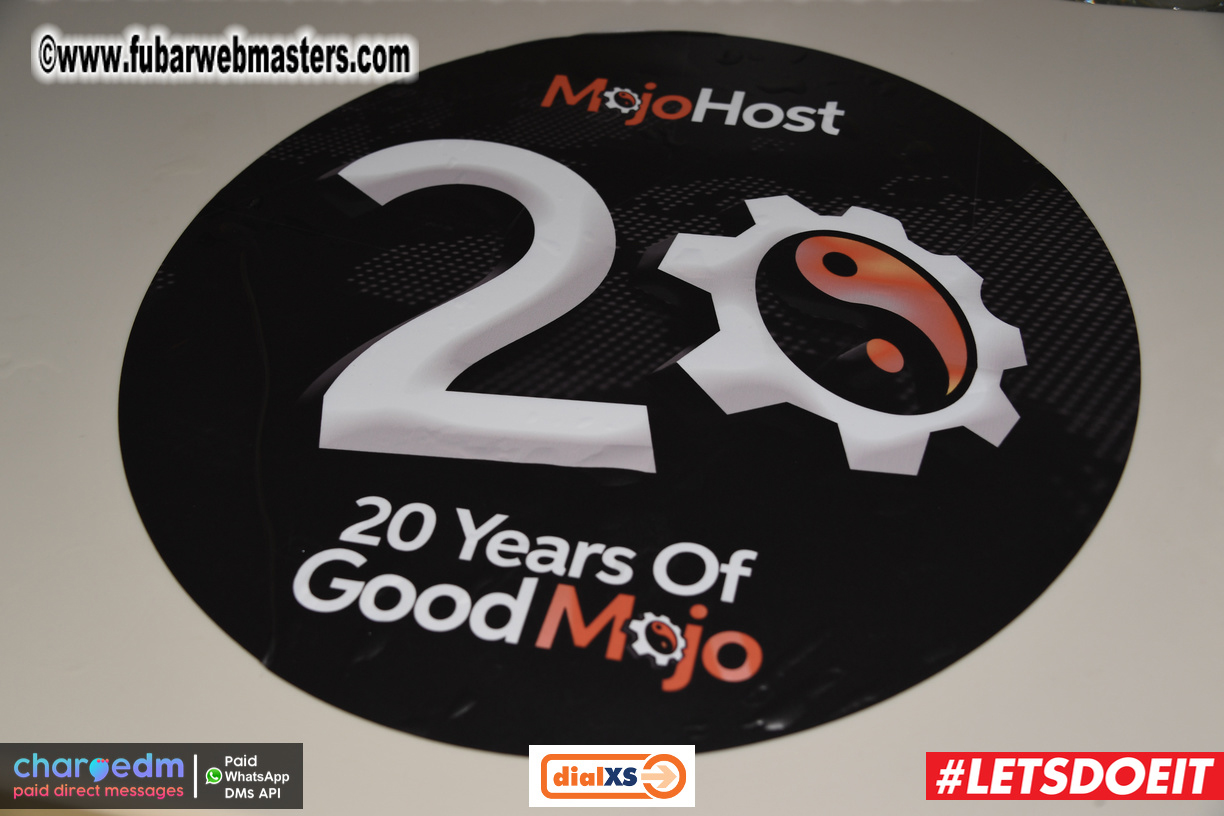 Pre-show MoJoHost Happy Hour