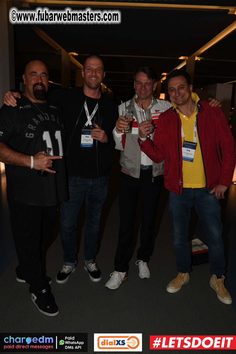 Pre-show MoJoHost Happy Hour