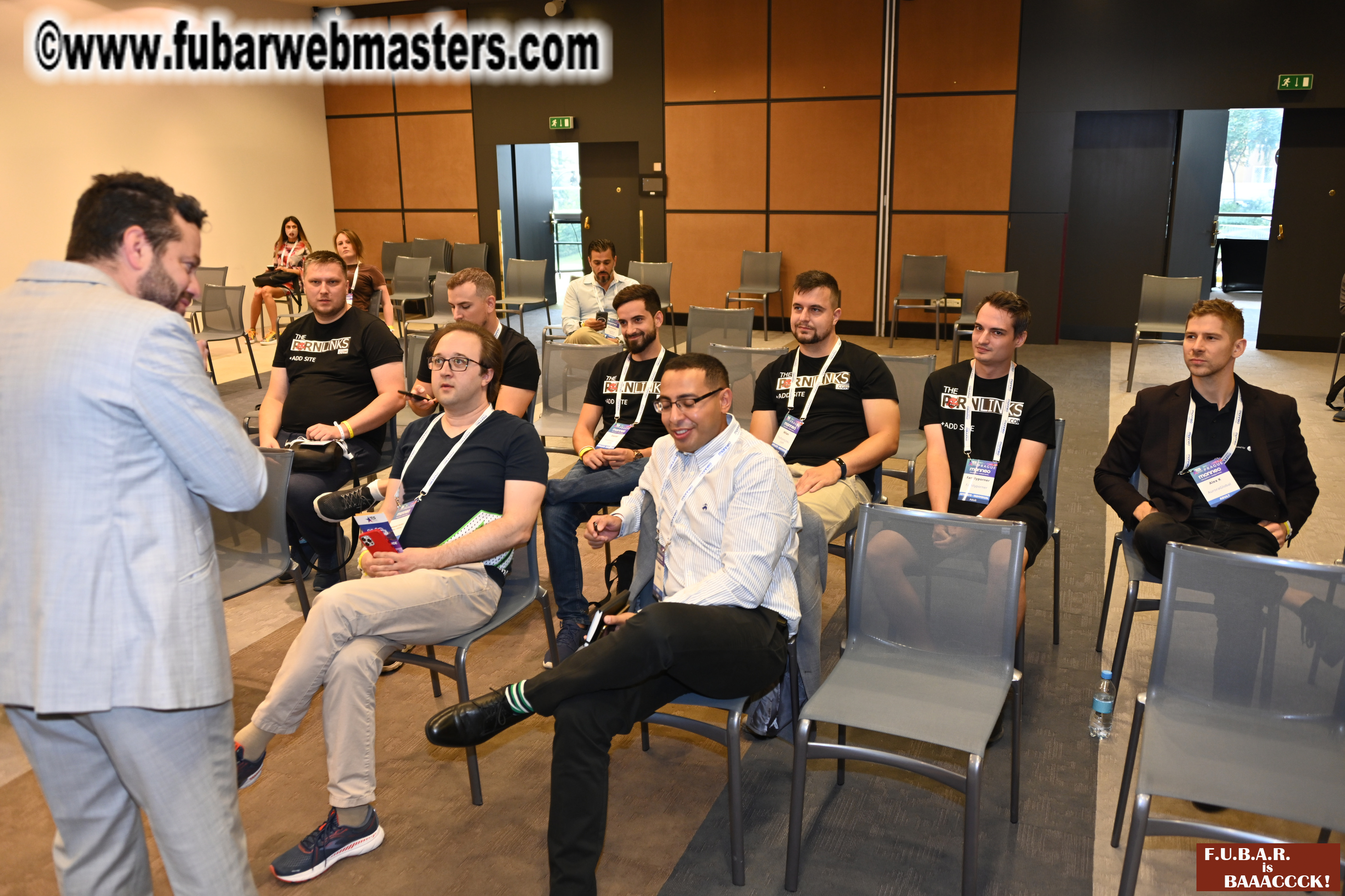 Show Floor & Seminars