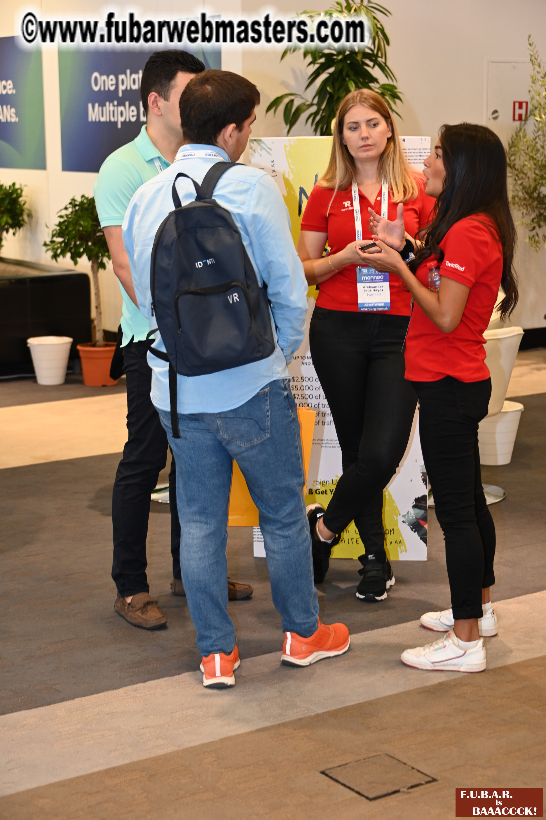 Show Floor & Seminars