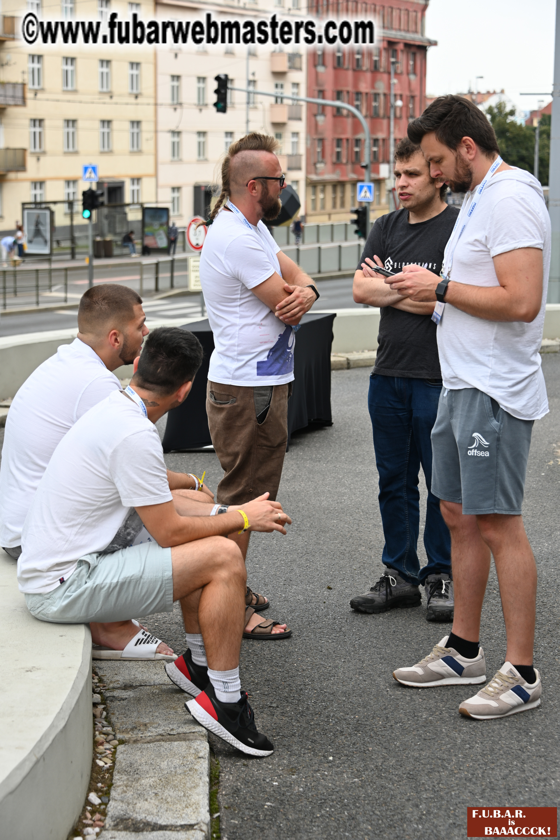 Show Floor & Seminars