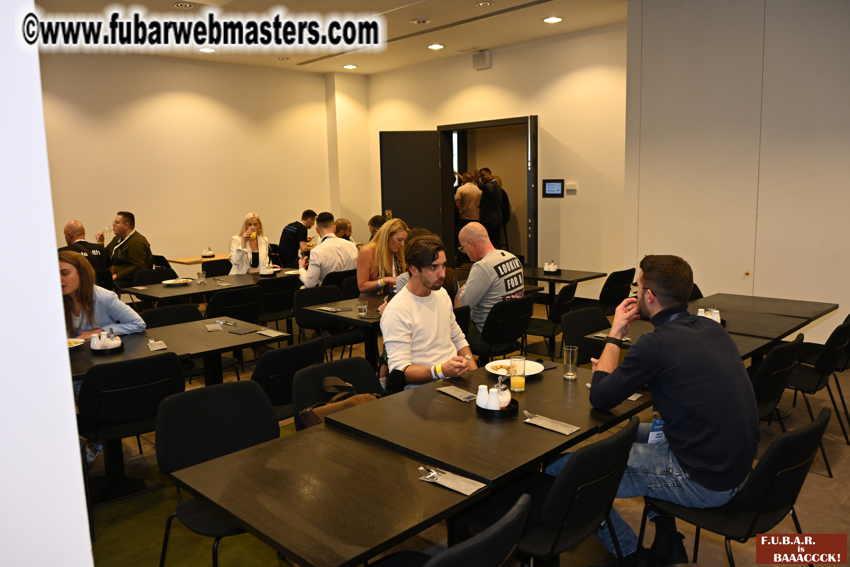 Show Floor & Seminars