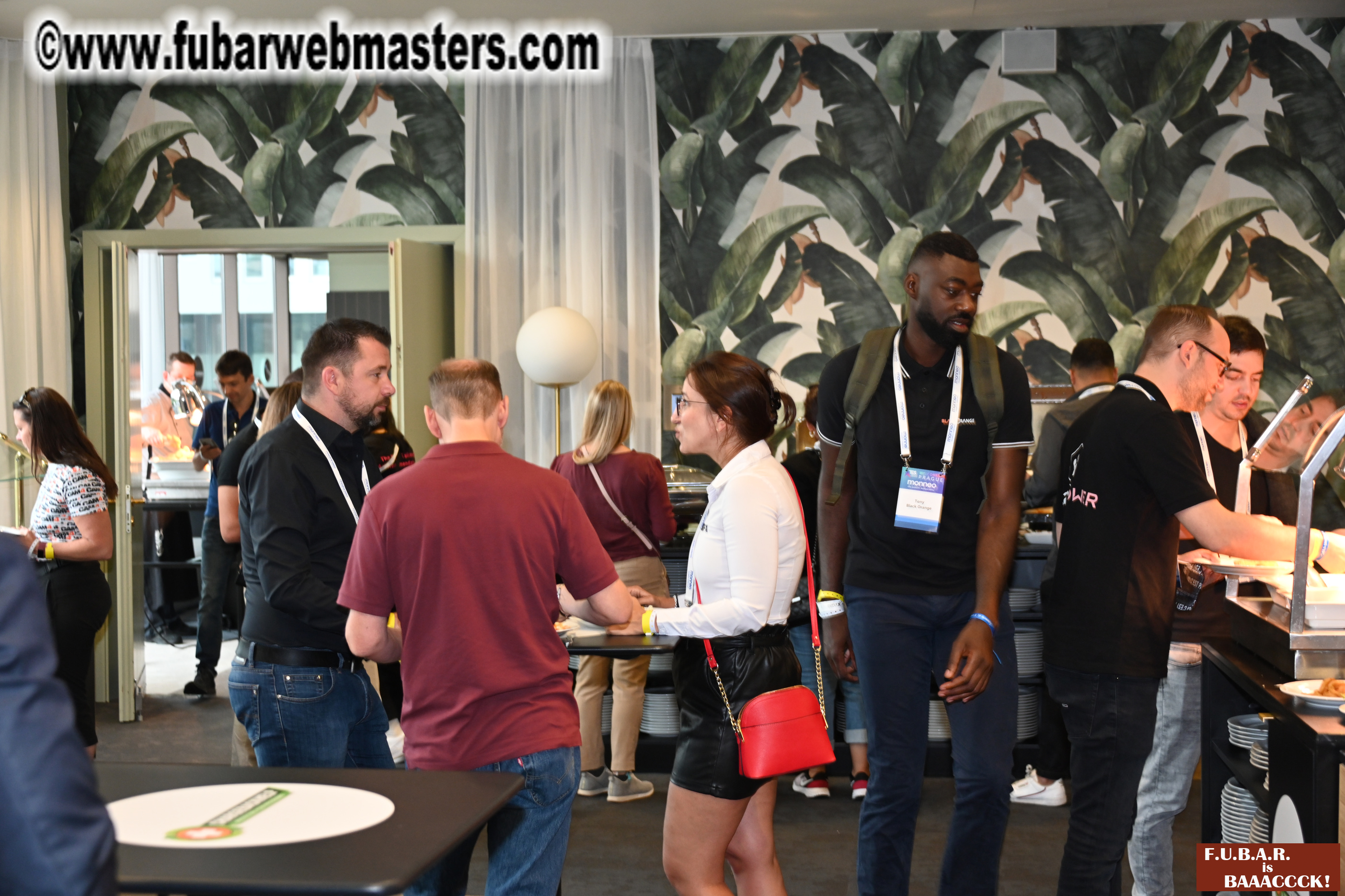 Show Floor & Seminars